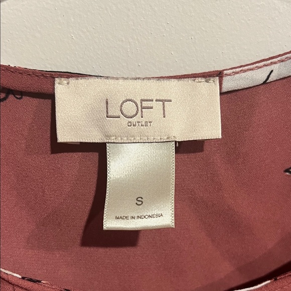 LOFT Floral Ruffle Blouse - Picture 2 of 4